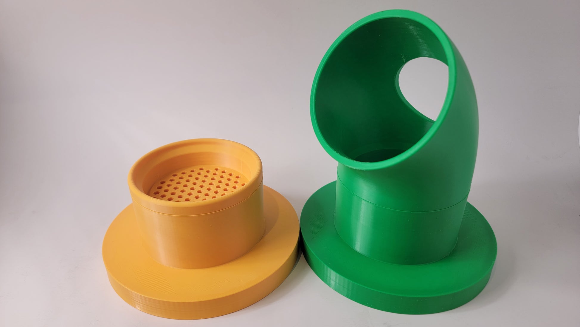 Different vibrant colours available for pairing tools used in nose work training