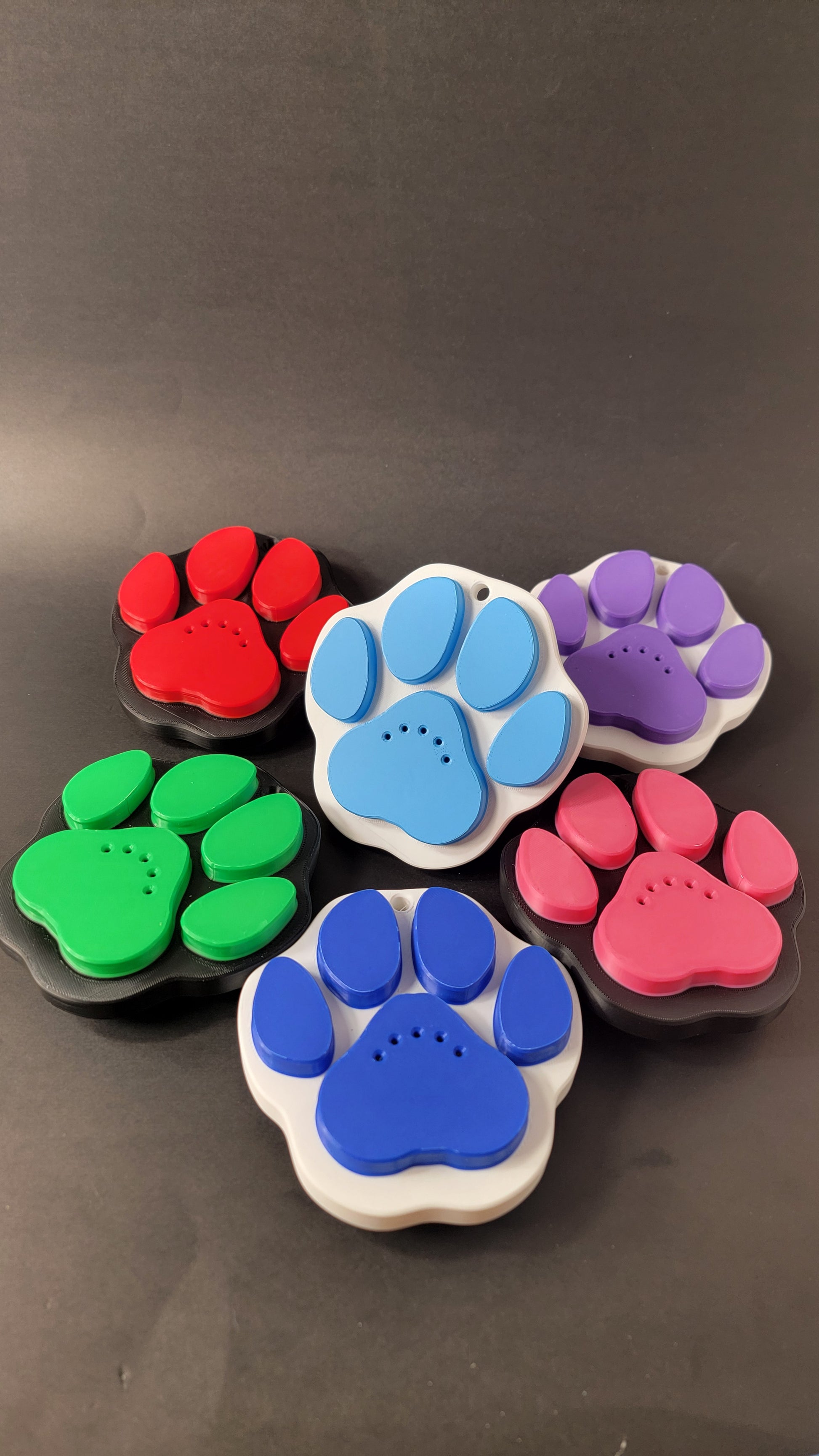 Group of paw print scent hides