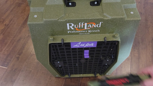 Video show quick and easy install of Ruffland Kennel emergency contact info tube